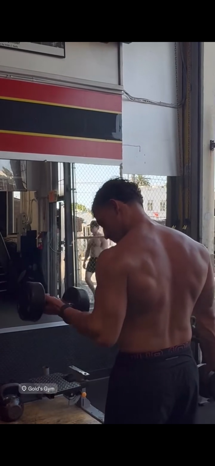 Demis tijdens krachttraining